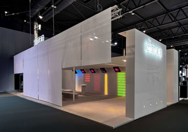 Simon marca un nuevo rumbo estratégico en ISE 2026 y se especializa en la gestión integral de edificios y grandes proyectos