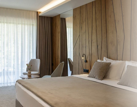 Sistemas domóticos para hoteles: soluciones y normativas para el sector hotelero.