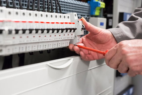 Le système SMISSLINE TP d’ABB accroit la puissance et la sécurité