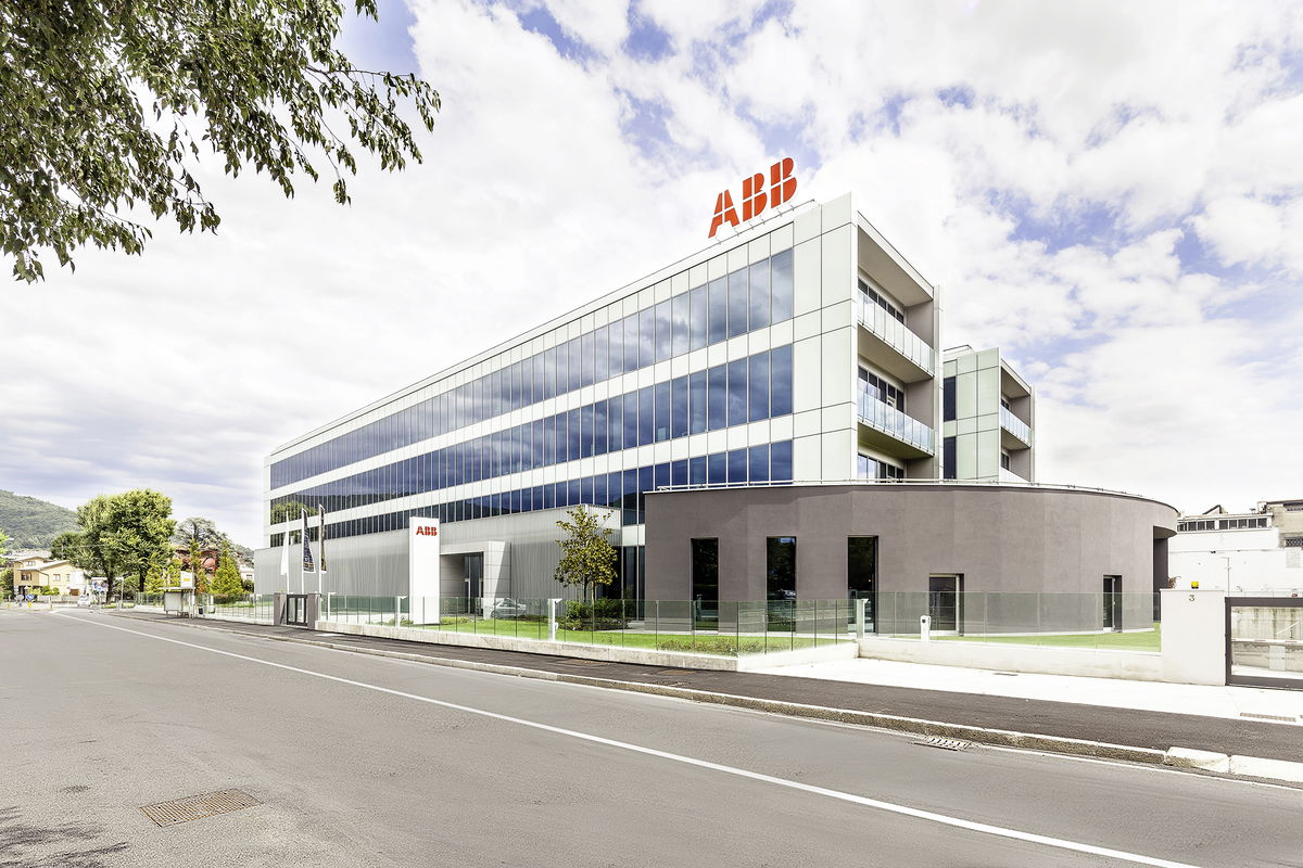 Disjoncteurs basse tension : ABB célèbre 90 ans d’innovations pour sa marque emblématique SACE