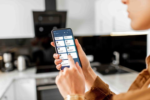 Gestion de l’énergie et bâtiments intelligents : ABB et Samsung Electronics améliorent l'expérience de l’utilisateur