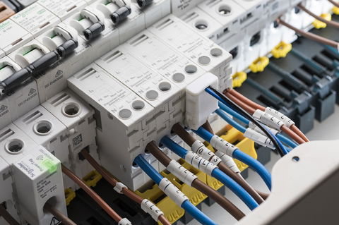 ‘You can’t go wrong’ with the Acti9 Isobar P – ‘it’s simplicity itself’