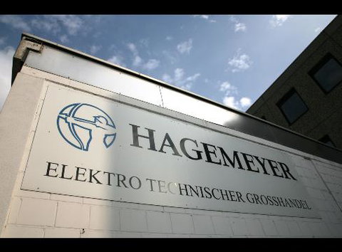 Rexel to Buy Hagemeyer for EU3.1 Billion, Sell Units (Update4)