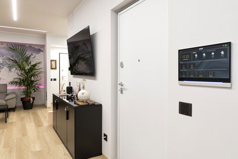 Smart Building: la tecnologia AVE in una sede aziendale  con domotica, videocitofonia IP e controllo accessi