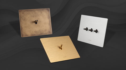 Nuove combinazioni di stile con placche in alluminio  e comandi a levetta cilindrici