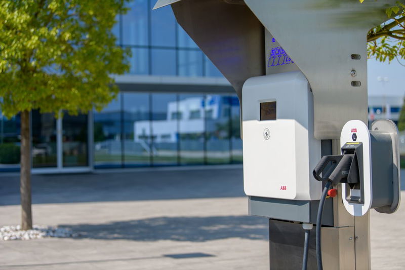 System Logistics promuove la mobilità sostenibile con le soluzioni ABB
