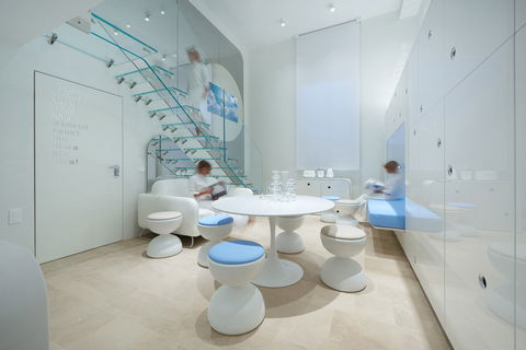 Il design AVE in un lussuoso service apartment fronte-mare