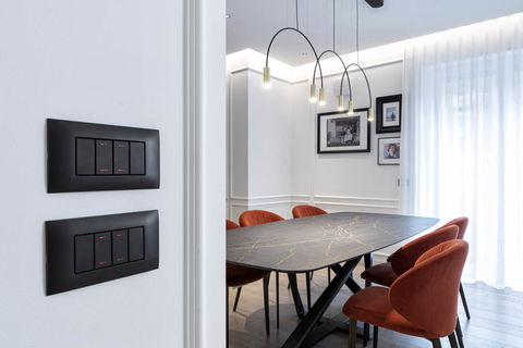 Un appartamento di design con l’accento smart di AVE