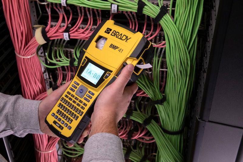 Stampante per etichette Brady BMP™41: Prestazioni ottimali in condizioni difficili