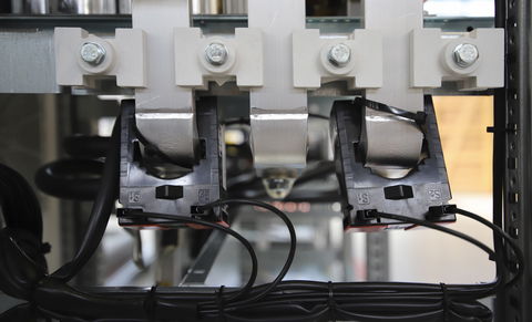 Rifasamento automatico BT: scelta, posizionamento e collegamento del TA