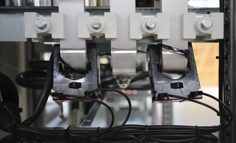 Rifasamento automatico BT: scelta, posizionamento e collegamento del TA