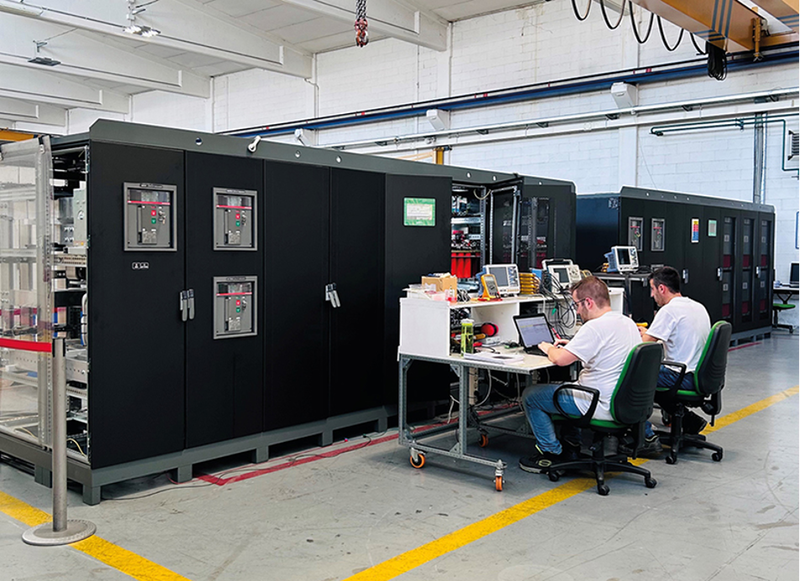 Industria plastica: il caso di una soluzione integrata innovativa per power quality e efficienza energetica