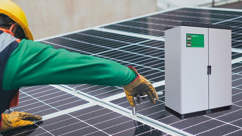 Stabilizzatore di tensione e impianti fotovoltaici: benefici e strategie di installazione
