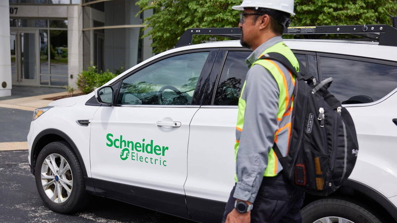 EcoCare di Schneider Electric aiuta a ridurre fino al 75% il rischio di guasti elettrici e fino al 40% i costi di manutenzione
