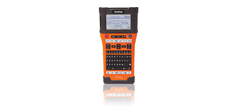 Etichette sicure e flessibili a portata di app con l’etichettatrice Brother PT-E550W, lo strumento ideale per gli elettricisti