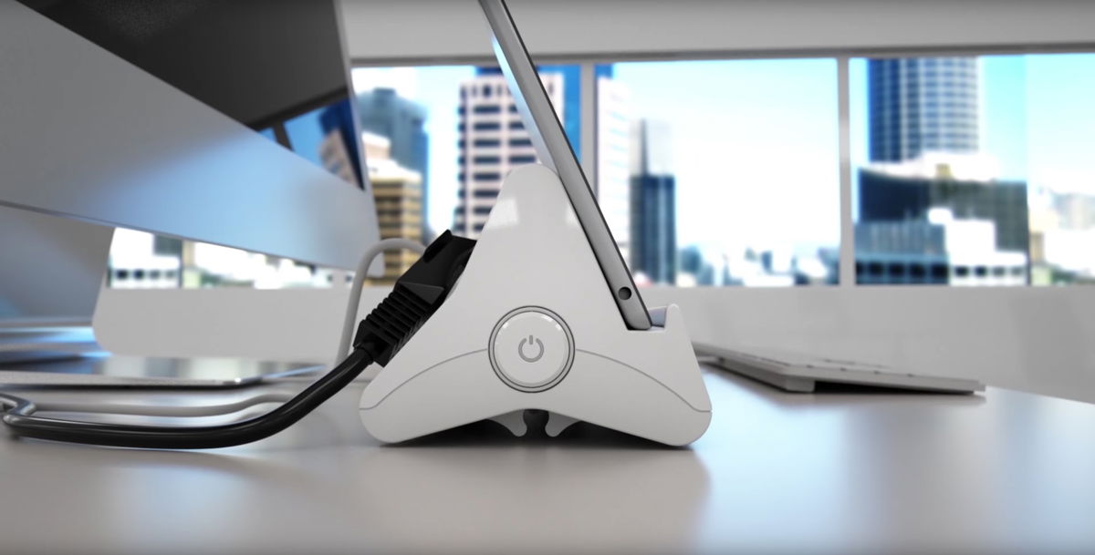 Stardesk di BTicino: la nuova multipresa di design con dock per tablet integrato