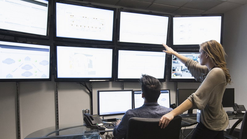 Gruppi di continuità Eaton: dalla protezione delle apparecchiature alla gestione dei dati aziendali in situazioni di emergenza