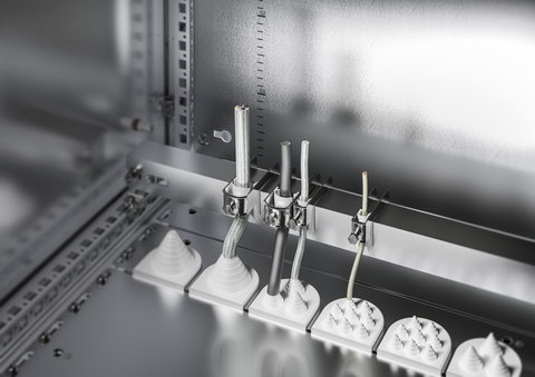 Ingresso cavi flessibile per armadi