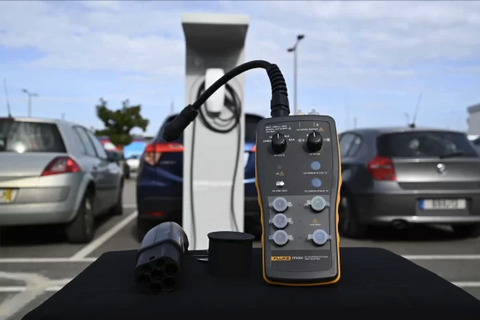 Adaptador de teste de carregadores de veículos elétricos FEV300