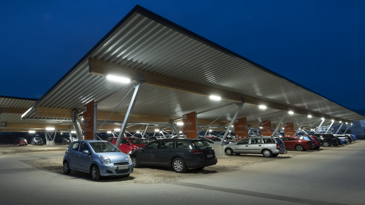 A F.Fonseca apresenta armadura LED com Detetor de Movimento e Bluetooth RS PRO 5100 SC da Steinel