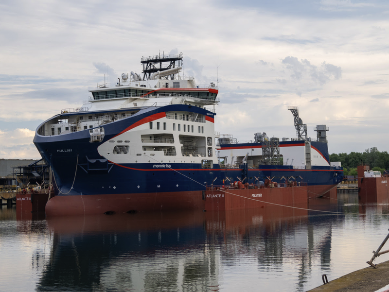 Novo recorde de instalação de cabo submarino a uma profundidade de 2150 m