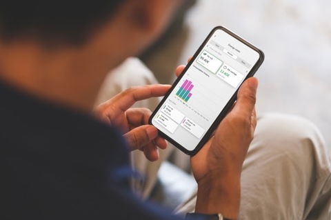 Schneider Electric lança novas funcionalidades de gestão energética doméstica, melhoradas por IA, na aplicação Wiser Home