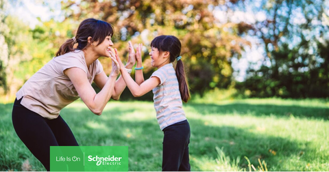 Schneider Electric apresenta os seus principais avanços em sustentabilidade no segundo trimestre de 2025