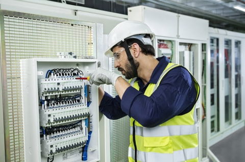 Schneider Electric lança o Easy9, uma solução de distribuição elétrica versátil, fiável e segura, pensada para fabricantes de quadros elétricos e instaladores