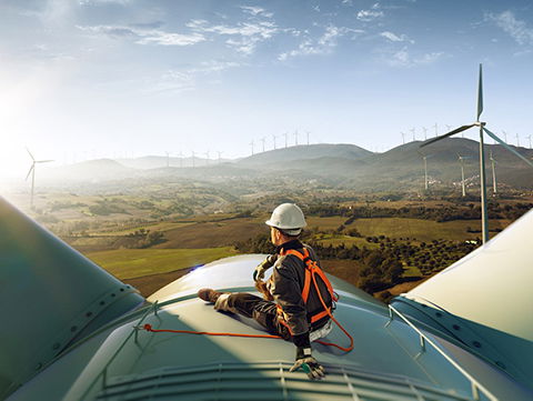 Undersökning visar att energifrågorna påverkar företagens konkurrenskraft, arbetskraften och utfasningen av fossila bränslen