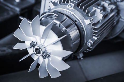 Helhetsgrepp på motordrifter sänker elförbrukningen inom industrin