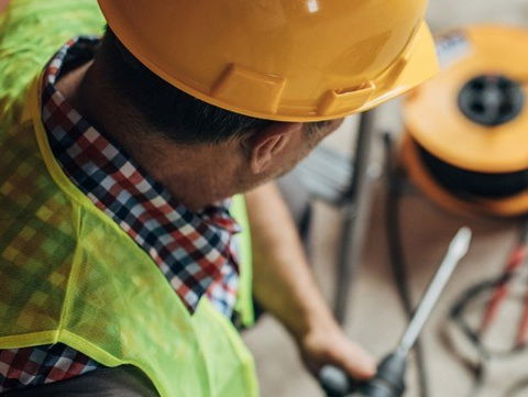 Elolyckor vanligast i bygg- och tillverkningsbranschen