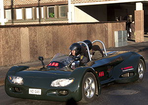 Kungen körde ifrån Säpo i ABB:s elbil