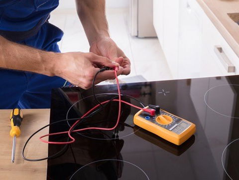 Största orsaken till olagligt elarbete i hemmen