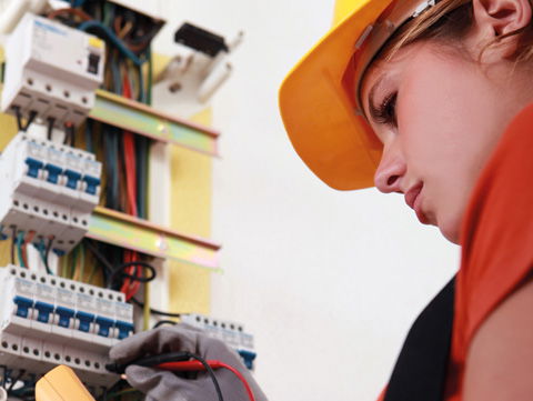 Krav på elbesiktningar av bostäder utredda