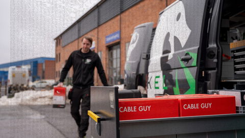 Ingen visste riktigt vad som pågick i Vintrosa. Förrän skåpbilen öppnades