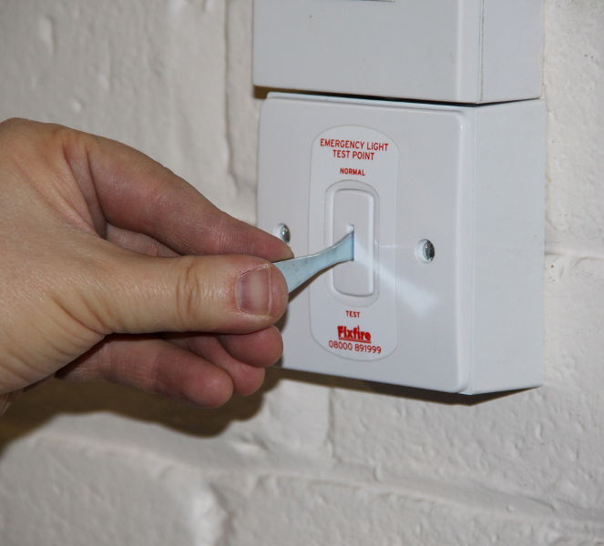 Q & A of the Day – Is it OK to test an emergency lighting circuit by switching an MCB, or removing a cartridge fuse?