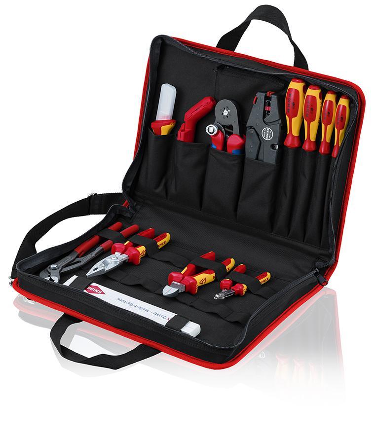 Compact tool case for service technicians - The KNIPEX 00 21 11 "Compact" Electric Tool Bag