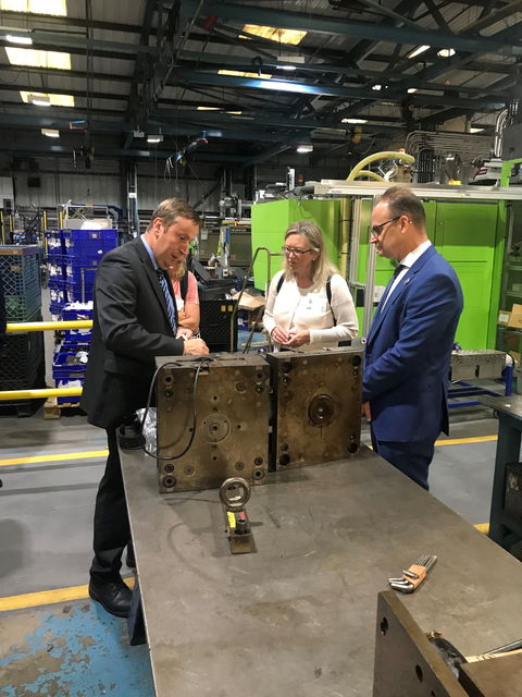 MARSHALL-TUFFLEX WELCOMES MP SALLY-ANN HART TO ITS HEADQUARTERS