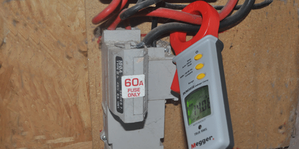 DCM305E clamp meter trounces nuisance tripping