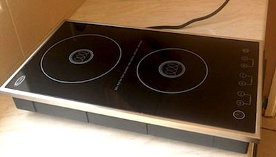 Q & A of the Day – Is it OK to connect the cable on a new hob to the cooker outlet?