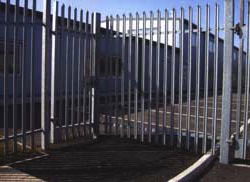 Q & A of the Day – Does this fence around a chiller installation need lightning protection?