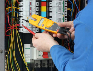 Q & A of the Day – Should newly manufactured electrical equipment be tested at 230 or 240 VAC?