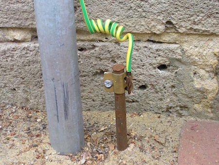 Q & A of the Day – What reading should I be getting when using earth rods on a construction site?