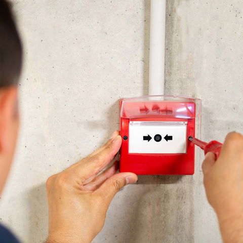 NICEIC boosts training portfolio with four new Level 3 qualifications