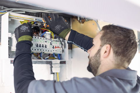 Schneider Electric Launch Easy9 Compact Consumer Unit