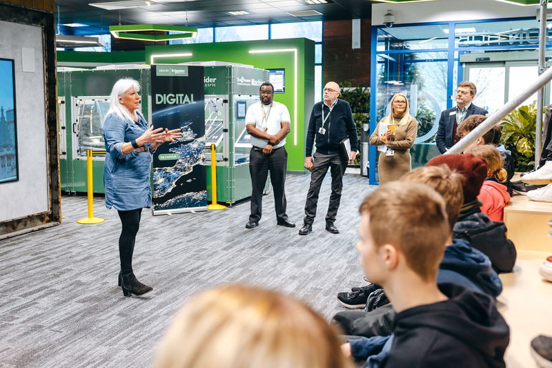 Schneider Electric announces extension to apprenticeship programme following ministerial approval