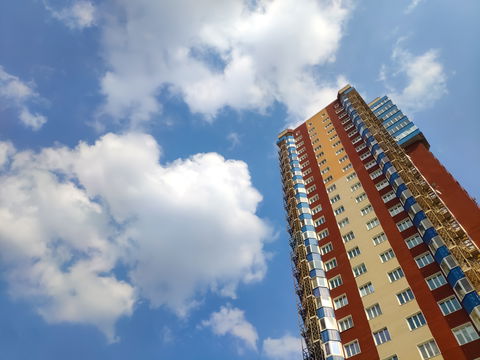 Does the communal area of a block of flats need to have a fire alarm?