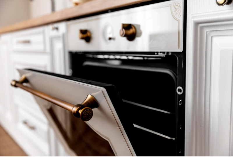 Two ovens on a 6mm 32 amp breaker but prewired in 2.5 or 1.5 flex