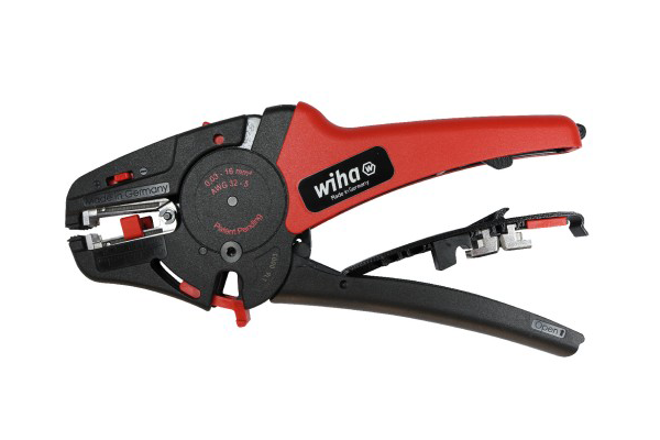 The multi-talented Wiha pliers for easy cable preparation