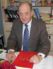 On My Desk: Douglas Geddes, SELECT President